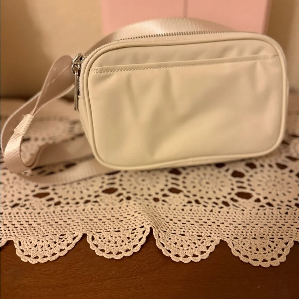 lululemon athletica Beige Crossbody Bag - Picture 2 of 6